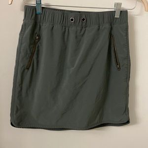 Athleta green skirt Small Tall